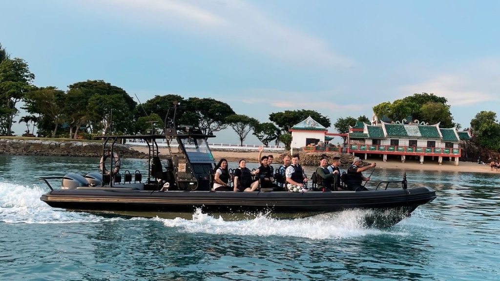Marin Rhib RHIB ride in Singapore · Asian Trails